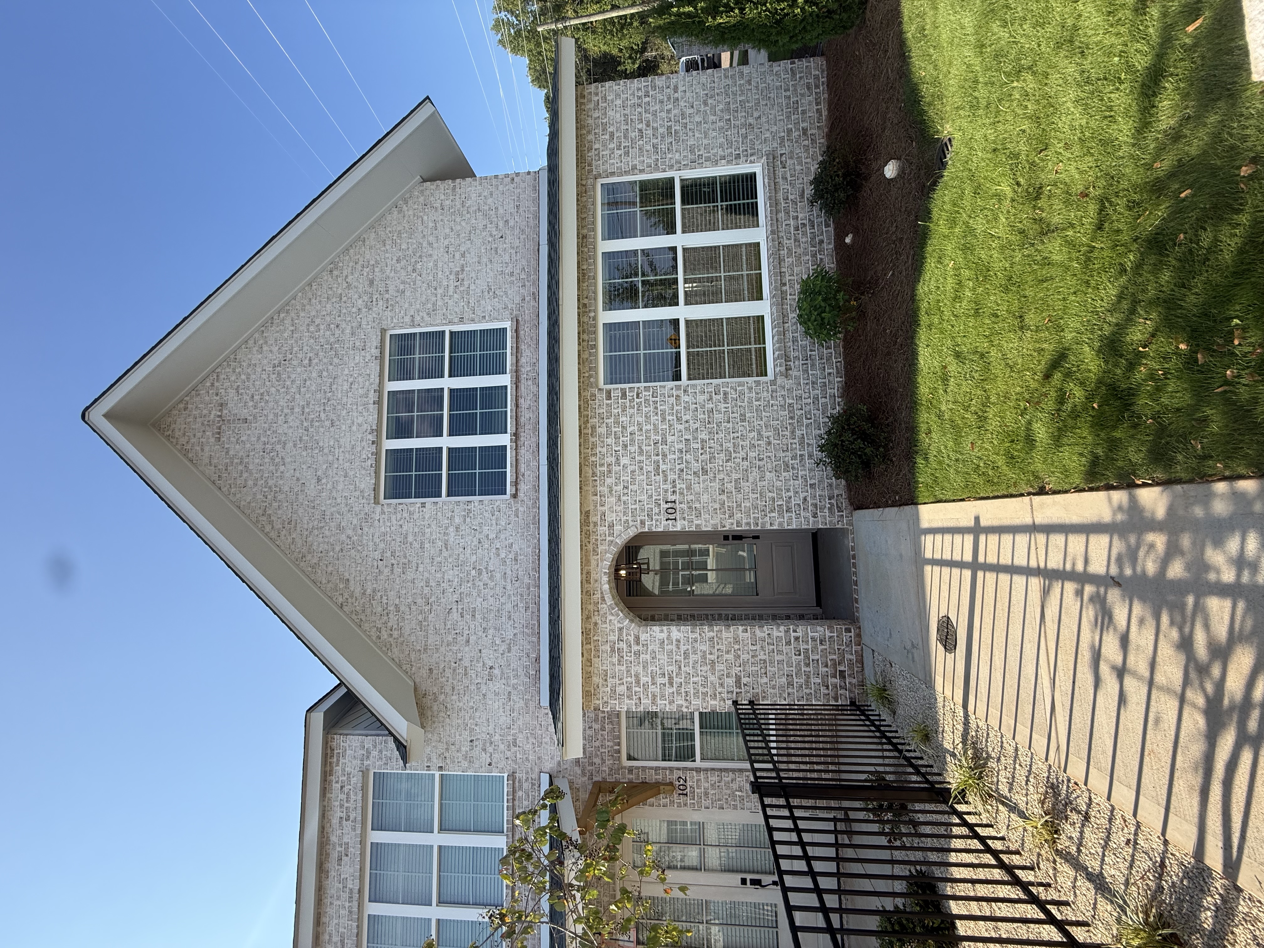 Richland Village 3 Bedroom exterior